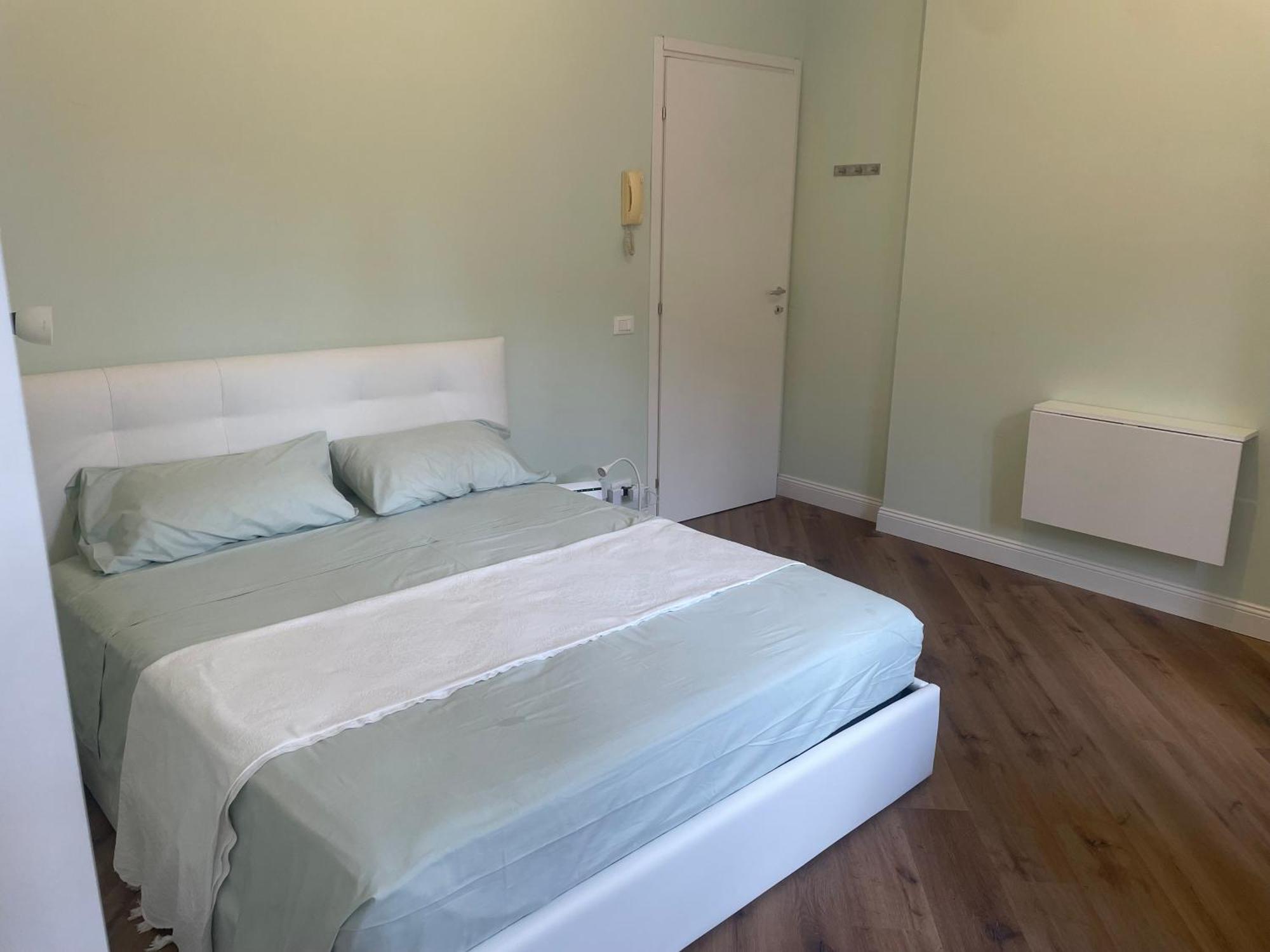 Monolocale Salvia Self Check In Apartment ปาเวีย ภายนอก รูปภาพ